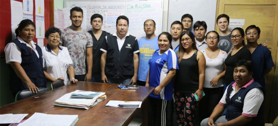 DIRECTOR REGIONAL DE SALUD DE MADRE DE DIOS DR. RICARDO TELLO ACOSTA SE REUNI&Oacute; CON SERVIDORES DEL CENTRO DE SALUD DE SALVACI&Oacute;N EN LA PROVINCIA DEL MANU.