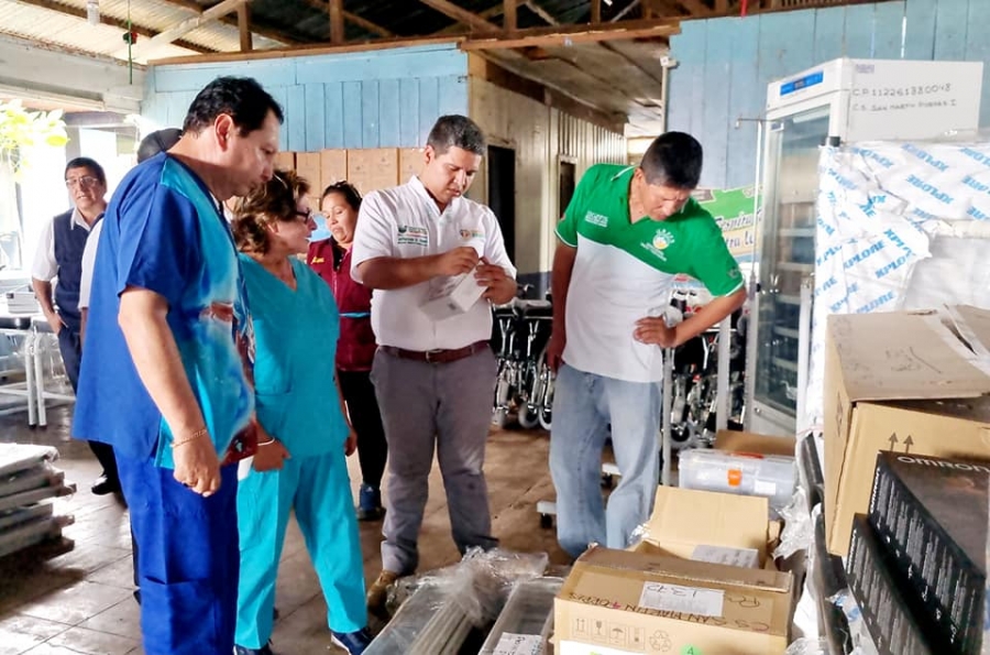 DIRESA MADRE DE DIOS ENTREGA EQUIPAMIENTO M&Eacute;DICO A EE.SS. SAN MART&Iacute;N DE PORRES DE IBERIA.