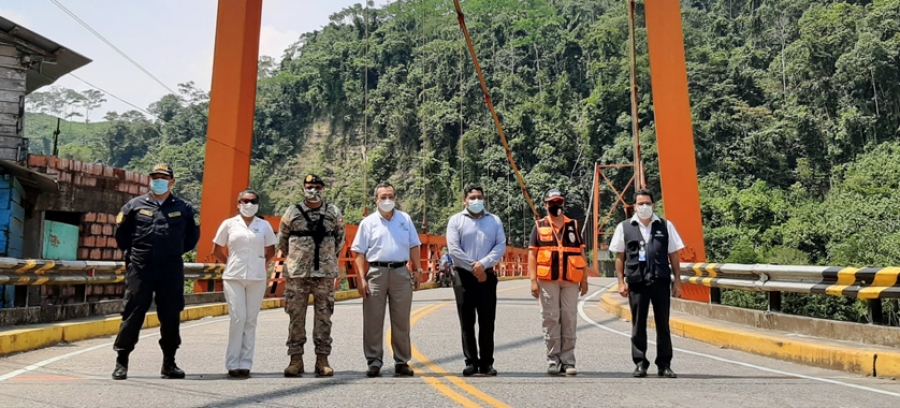Miembros del Comit&eacute; Regional de Seguridad Ciudadana (Coresec) de Madre de Dios llegan  el  Puente Inambari