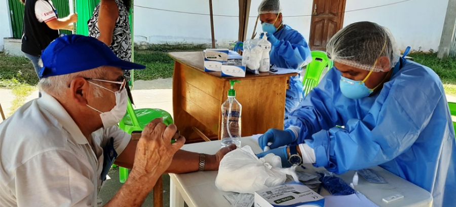 Caravana covid llega a Pueblo Viejo realizando pruebas r&aacute;pidas y moleculares