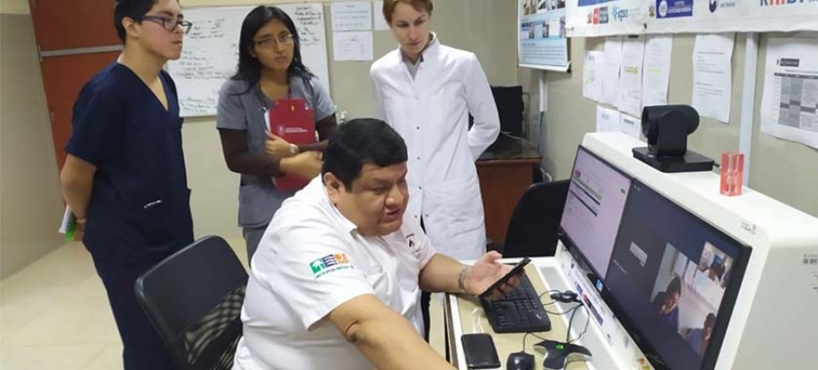DIRECCI&Oacute;N REGIONAL DE SALUD DE MADRE DE DIOS REALIZO SU PRIMERA TELECONSULTA EN LA ESPECIALIDAD DE DERMATOLOG&Iacute;A DESDE EL PUESTO DE SALUD DE PLANCH&Oacute;N EN EL DISTRITO DE LAS PIEDRAS.